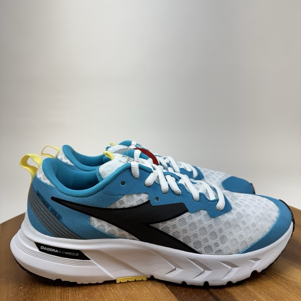 New Womens Diadora Mythos Blushield Volo Scuba Blue Athletic Sneakers Size 7.5 M
